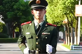 跑步行进与立定的动作要领，你学会了吗？#军训视频封面