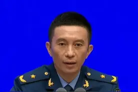 这次阅兵，既有传统主战力量展示，又有新域新质力量参阅。