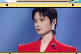 李宇春当年真的是现象级爆火，难怪一直是压轴表演！#李宇春 #超级女声 #压轴 #娱乐评论大赏