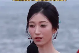 从教师到律师，再到飒爽娘子军，演员#王格格 不断突破角色可能。她在#CMG首届中国微短剧盛典 中还表示未来要挑战“更多不同题材的故事和人物”！