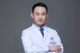 降压药应该什么时间吃？ 降压药应该早上吃还是晚上吃？此视频讲清楚，欢迎点赞收藏#医学科普 #降压药服用注意事项 #icu小陈医生视频封面
