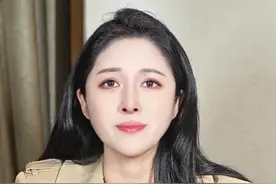 新型诈骗套路，用取件码短信糊弄老人。 #诈骗套路 #取件码 #老人 #小月说 #抖音热评视频封面