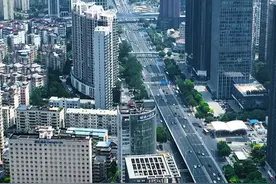 中国城建50强武汉排名第5，这是一座遍地是中心的城市 #武汉 #航拍视频封面