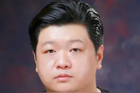 中学喜报被批“阴阳”，高分学生不报清华北大有问题吗？