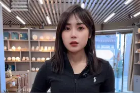 这个店迟早要被你干黄。。。视频封面