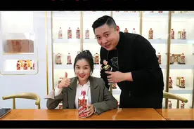 希望看到这个视频的酒友们都要学会保存酒！#白酒储存的方法 #猪哥鉴酒 视频封面