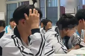 4月8日发布，安徽，“我以为只有我儿子不爱剪头发!”清明假期返校后，班里男生集体“换发型”？班主任：让你们假期剪头发非不听话视频封面