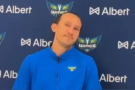 飞翼主帅：我喜欢李月汝打法能里能外 投篮能力也是队内顶尖