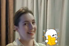媳妇来中国后也成功爱上了黄金，中国婆婆真好送那么贵重的礼物 #外国媳妇 #中国婆婆 #内容启发搜索 #人间烟火 #三金五金视频封面