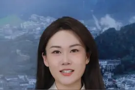 6元的鸡排600元的服务，“鸡排哥”的生活智慧，你学会了吗？#鸡排哥 #媒体精选计划 #鸡排哥演我的工作状态