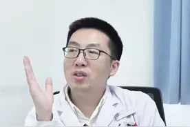二尖瓣关闭不全如何手术？为什么钳夹术不适合年轻人？#二尖瓣关闭不全 #瓣膜手术 #钳夹术 #诊室日常 #硬核健康科普行动视频封面
