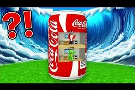 海啸来临，麦琪和momo躲进可乐罐中避难#我的世界 #mc不灭