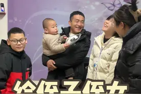 都说姑姑疼侄儿是本性，可侄子侄女又何尝不是我的底气呢，尽管错过了他们很多成长的瞬间，可骨子里的血脉亲情是时间和距离永远无法改变的#姑侄 #亲人团聚 #娘家人视频封面