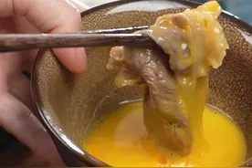 你们家做寿喜烧，会蘸生鸡蛋吗？#寿喜锅正确吃法 #低脂餐 xs