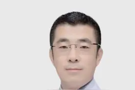 过于敏感试试这两个动作 #抖出健康知识宝藏  #硬核健康科普行动 #涨知识 #香蕉医生曹志强视频封面