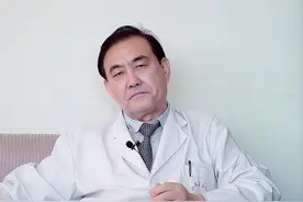 孩子们可别一高考完，觉得自己成人了，长大了，就头脑一热随便纹个身，这是要慎重的东西#医学科普 #医生 #纹身 #学生 #高考 视频封面