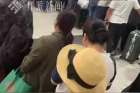 8月4日，#12306回应列车凌晨停车后折返  ：因降雨影响，西安和吉林间有段路无法安全通行，乘客可免费退票。