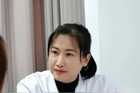 疤痕增生+创口感染 流水流脓还奇痒前来求医#健康科普 #健康知识 #疤痕 #皮肤健康 #抖出健康知识宝藏 视频封面