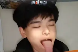 4月12日（采访）河北邯郸，一位网友发布视频，视频中男子的舌头如“蛇信子”一般，异于常人，自测 长13厘米，可以够到胳膊肘。他表示吉尼斯世界纪录曾多次发邀请，想让自己参加测试联系星探官。来源：@哈基舌 @抖音短视频视频封面