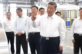 19日下午，习近平总书记在河南省洛阳市先后考察了洛阳轴承集团股份有限公司、白马寺和龙门石窟，了解当地加快先进制造业发展、加强历史文化遗产保护利用、推动文旅产业高质量发展等情况。（来源：央视时政）视频封面