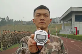 30X2蛇形跑~四川武警前来应战！@人民武警#青春有很多样子 #川武yyds  （刘崇达）视频封面