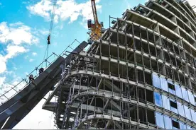 南充正在建设一座新的五星级酒店。 #南充 #城市建设 #地标建筑视频封面