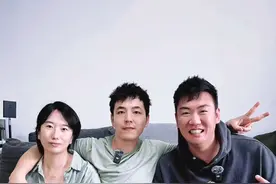 2米百家饭体验———“2米，快让我们看看你的摄像小哥哥吧！”好哒，他来啦～ #2米百家饭体验