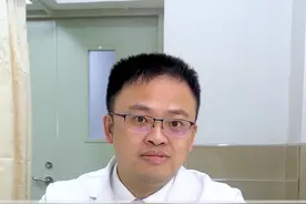 腰突、腰肌劳损，30秒教你鉴别！ #健康科普 #门诊日常 #科普一下 #郑帅医生视频封面