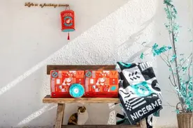 #过年氛围提前搞起来了 【得物】新年限定礼盒来啦视频封面