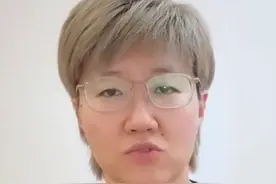 解说#孙颖莎   比赛时让对手#陈熠 差不多得了、懂点事！前国手#郭炎  道歉！#国乒#乒乓球球