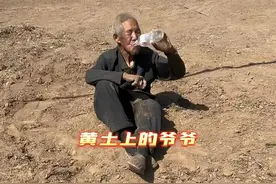 罗曼罗兰曾说过
世界上只有一种真正的英雄主义