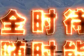 【#中部砺剑  全时待战，随时能战！】连日来，中部战区陆军各部队在逼真战场环境中从难、从严锤炼官兵胜战本领，提升部队遂行多样化任务能力。#当兵就要练练练视频封面