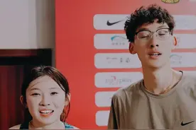 强强联合！吴艳妮、徐卓一混合跨栏接力小组赛第一！#秀我中国  #吴艳妮  #徐卓一视频封面