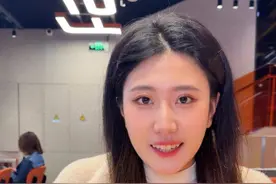 石锅拌饭是我们韩国人的日常饭呢~上班吃休息吃过年也吃！今年在中国过热闹年也能吃到美味石锅拌饭了呀~#养生打工人的口粮清单#舌尖上的抖音#家乡年货腔调#吃出福气好运年#外国人在中国视频封面