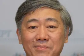 500万美元一张的移民“金卡”，真能填补美国的财政赤字吗？ #财经有“稻” #大咖观察视频封面