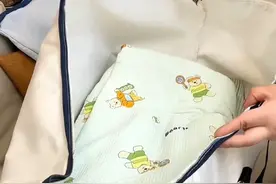 换季的厚被子厚衣服搬家搬宿舍提行李都很实用。#无限回购的宝藏单品  #收纳整理  #收纳袋  #超大容量  #收纳