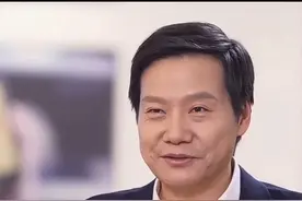 雷军惊天之举 13 亿捐款背后，雷军对母校的千倍万倍感恩执念视频封面