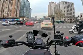 嗯，没错，是这样的。 #单双号限行 #西安限行 #摩托车 #冬季骑行