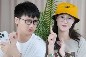 现在的身份证还会被手机消磁？那都是过去式了！ 绿联磁吸充电宝也不会给身份证消磁哦！#科普 #身份证 #生活知识 #绿联磁吸充电宝视频封面