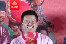 作家#马伯庸 在电影#长安的荔枝 跨界“触电”：“演完立刻给妈妈打电话，边哭边说，我出息了，能和刘德华飙戏了！”