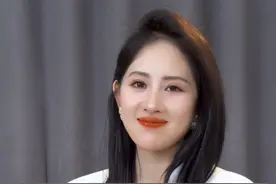 女人千万不要动不动就生闷气了，真的会生病甚至会死的，暴躁会留在子宫，郁闷会留在乳房，委屈会留在肠胃，生气容易卵巢囊肿、会伤脾胃、会抑郁，不高兴、心情不好，会导致失眠、掉头发、会内分泌失调，看似只是在生气，其实会要了你的命#girlstalk#女性成长 #女性智慧 #女性提升 #不生气 @抖音小助手 @DOU+小助手