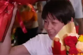 接冠军回家！全红婵、陈艺文抵达广州，返回广东二沙体育训练中心#秀我中国视频封面