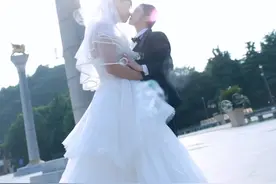 他说，我也要为你穿一次婚纱 #陈紫函戴向宇结婚8周年 #星引力计划视频封面
