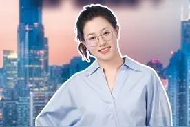 消费电子“大厂”巅峰对决 谁更“遥遥领先”？ #遥遥领先  #手机 #三折叠手机#国货视频封面