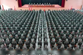 #兵哥哥 武警海南总队2024年秋季新兵授衔啦！（熊通 张睿迪 于士博）视频封面