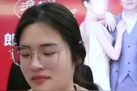 3·15曝光一次性内裤徒手制作不灭菌，涉事品牌浪莎已下架相关商品，曝光时店铺正在直播卖货 #天天dou是315 #媒体精选计划 #浪莎视频封面