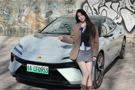50万买小米SU7 Ultra还是莲花跑车繁华？ 50万买小米SU7 Ultra还是莲花跑车繁华？#dou是好车 #懂车更懂你 #汽车拍摄 #抖音汽车 #大玩具视频封面