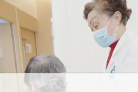 肩周炎多练这个动作！国家非遗罗氏正骨传承人 #肩周炎 #医生日常 #罗氏正骨罗素兰 #热点 #健康科普