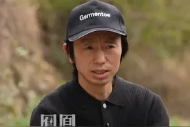 庞麦郎回应只有9个观众不失落，当然想赚钱 打算今年结婚，目前演出邀约有20场排到9月份#庞麦郎 #庞麦郎回应只有9个观众不失落 #人物 #人物 #中年庞麦郎称想赚钱想结婚视频封面