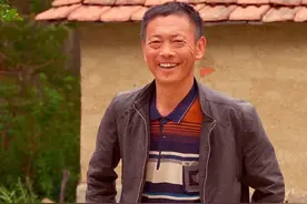 外婆总说“人心换人心”，把舅妈们当作自己的孩子，事事为她们着想。而舅妈们也用同样的真诚回应，外婆的银发里藏着对晚辈的疼爱，舅妈们的关怀中饱含着对长辈的感恩，这双向奔赴的爱，让家成了最温暖的港湾 。#农村生活 #农村美食 #婆媳 #乡村守护人